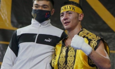 Казахстанский чемпион WBC и WBO одержал четвертую победу в профи