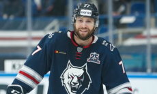 Клуб конференции «Барыса» в КХЛ расторг контракты с тремя легионерами