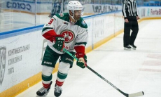 «Надо просто успокоиться». Наставник клуба КХЛ высказался о неудачной игре хоккеиста сборной Казахстана