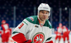 «Отметил его „по-бомбардирски“». В КХЛ подчеркнули достижение форварда сборной Казахстана и его заслуги перед лигой