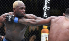 Видео полного боя UFC Брансон — Холланд с сенсационным исходом