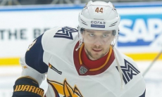 «В прошлых матчах было лучше». Лидер обидчика «Барыса» объяснил фиаско в плей-офф КХЛ