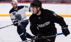 Соперник «Барыса» по конференции КХЛ расстанется с тренером и двумя форвардами
