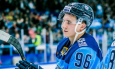 Клуб конференции «Барыса» подписал новый контракт с форвардом. Он набрал пять очков в 40 матчах