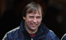 Бывший наставник сборной Казахстана определился с тренерским штабом в новом клубе