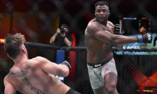 Видео полного боя Стипе Миочич — Фрэнсис Нганну на UFC 260 с русскими комментаторами