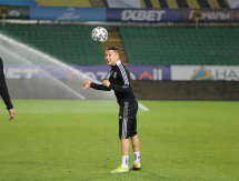 «Тобол» представил фото с предматчевой тренировки