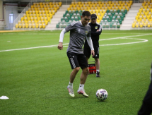 «Тобол» представил фото с предматчевой тренировки