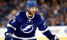 «Это неприятно». Бывший защитник «Барыса» рассказал о своей травме в НХЛ