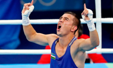 Олимпийский чемпион из Узбекистана деклассировал соперника и завоевал титул WBA. Видео