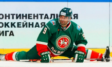 «Я буду лучше». Форвард сборной Казахстана оценил свой эпический промах в плей-офф КХЛ