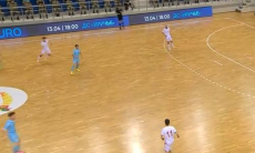 На матче соперников сборной Казахстана замечены необычные болельщики. Фото