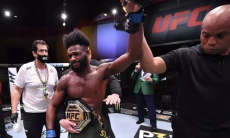 Чемпион UFC обратился к обидчику Сергея Морозова
