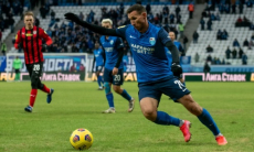 Пора на скамейку? В России восхитились сменщиком травмированного Шомко в матче с «Локомотивом»