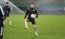 «Тобол» представил фото с предматчевой тренировки