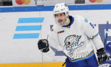 «Барыс» обратился к хоккеисту сборной Казахстана, которым интересуется другой клуб КХЛ