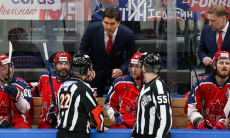 «Может, для журналистов такая игра — сказка». Уроженец Казахстана оценил второе поражение от «Авангарда»