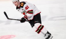 Принципиальный соперник «Барыса» по КХЛ продлит контракт с игроком зарубежной сборной