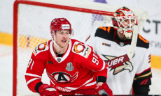 Соперники «Барыса» по Восточной конференции обменялись хоккеистами