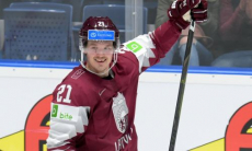 Соперник сборной Казахстана на ЧМ-2021 лишился своего нападающего из НХЛ