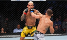 Чарльз Оливейра — Майкл Чендлер: видео полного боя на UFC 262 в формате HD