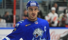 «Играет фантастически, но своим в КХЛ так и не стал». Известного легионера сравнили со звездами «Барыса»