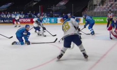 «Это красота!». IIFH отметила эффектную шайбу с острейшего угла казахстанского форварда на ЧМ-2021. Видео