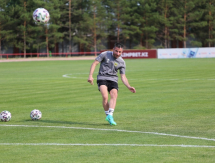 «Тобол» показал фоторепортаж с предматчевой тренировки