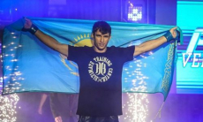 «Холм говорит мне давай спарринг проведем». Казахстанский файтер вспомнил забавную историю с экс-чемпионкой UFC Холли Холм
