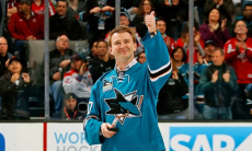 «Я поворачиваюсь и понимаю, что все смотрят на него». Известный комик рассказал о встрече со звездой НХЛ на футболе в Казахстане