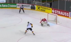 Форвард соперника сборной Казахстана шедеврально исполнил буллит и втащил Германию в полуфинал ЧМ-2021. Видео