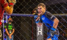 Казах на глазах Федора Емельяненко стал чемпионом России по MMA