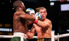 «Что мы делаем не так?» Чемпион UFC обескуражен гонораром видеоблогера за бой с Мэйвезером