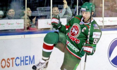 Клуб хоккеиста сборной Казахстана вспомнил уникальное достижение в матче «Барыса» в КХЛ. Видео