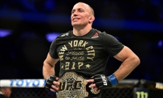 Экс-чемпиону UFC Джорджу Сент-Пьеру установили памятник в Канаде. Фото