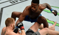 Дебютант установил рекорд UFC по самому быстрому нокауту и неудачно отпраздновал. Видео