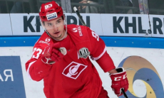 Принципиальный соперник «Барыса» в КХЛ расстался с обладателем Кубка Гагарина