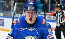 «Полет нормальный». «Барыс» показал «экстремальные» фото своего казахстанского нападающего