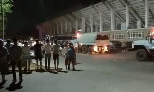 Болельщики «Ордабасы» не выпускали клубный автобус после поражения в матче КПЛ. Видео