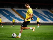 «Кайрат» провел тренировку на «Маракане» перед ответным матчем Лиги Чемпионов. Фото