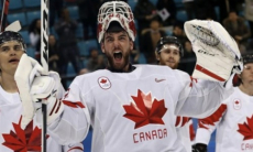 «Тренер хотел, чтобы больше играл Хенрик Карлссон». Ставший после ухода из «Барыса» призером Олимпиады вратарь вспомнил недопонимание с наставником и наслаждение Астаной