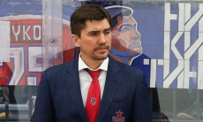 «Довел команду». В России объяснили расставание ЦСКА с наставником из Казахстана