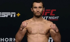 Сергей Морозов сделал вес перед вторым боем в UFC. Видео