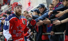 «Барыс»? КХЛ подвела итоги трансферного дня в чемпионате