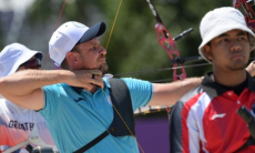 Казахстанский лучник победил в первом круге турнира Олимпиады-2020