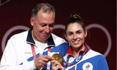 Уроженка Казахстана завоевала «золото» Олимпиады-2020. Это ее вторая медаль в Токио