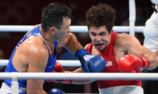 Капитана сборной Казахстана по боксу отправили в нокдаун и оставили без финала Олимпиады-2020