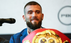 Чемпион мира обвинил «Канело» в срыве их переговоров