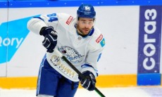 «Ощущения очень приятные». Новичок «Барыса» оценил свою дебютную шайбу и адаптацию в клубе