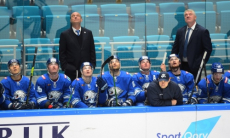 «До сих пор не расплатились». Инсайдер рассказал о долгах и проблемах «Барыса» перед сезоном КХЛ